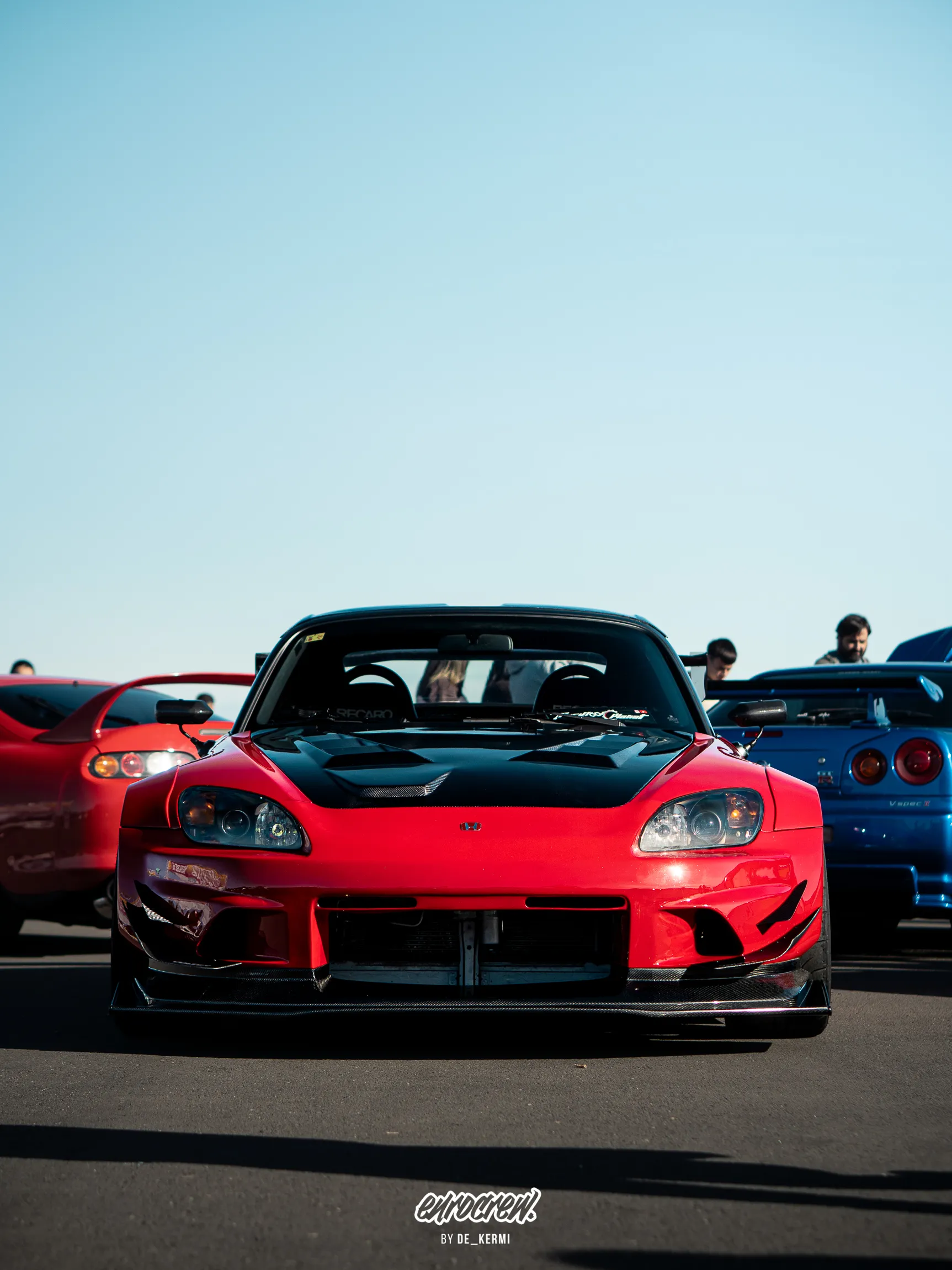 Paddock · 16