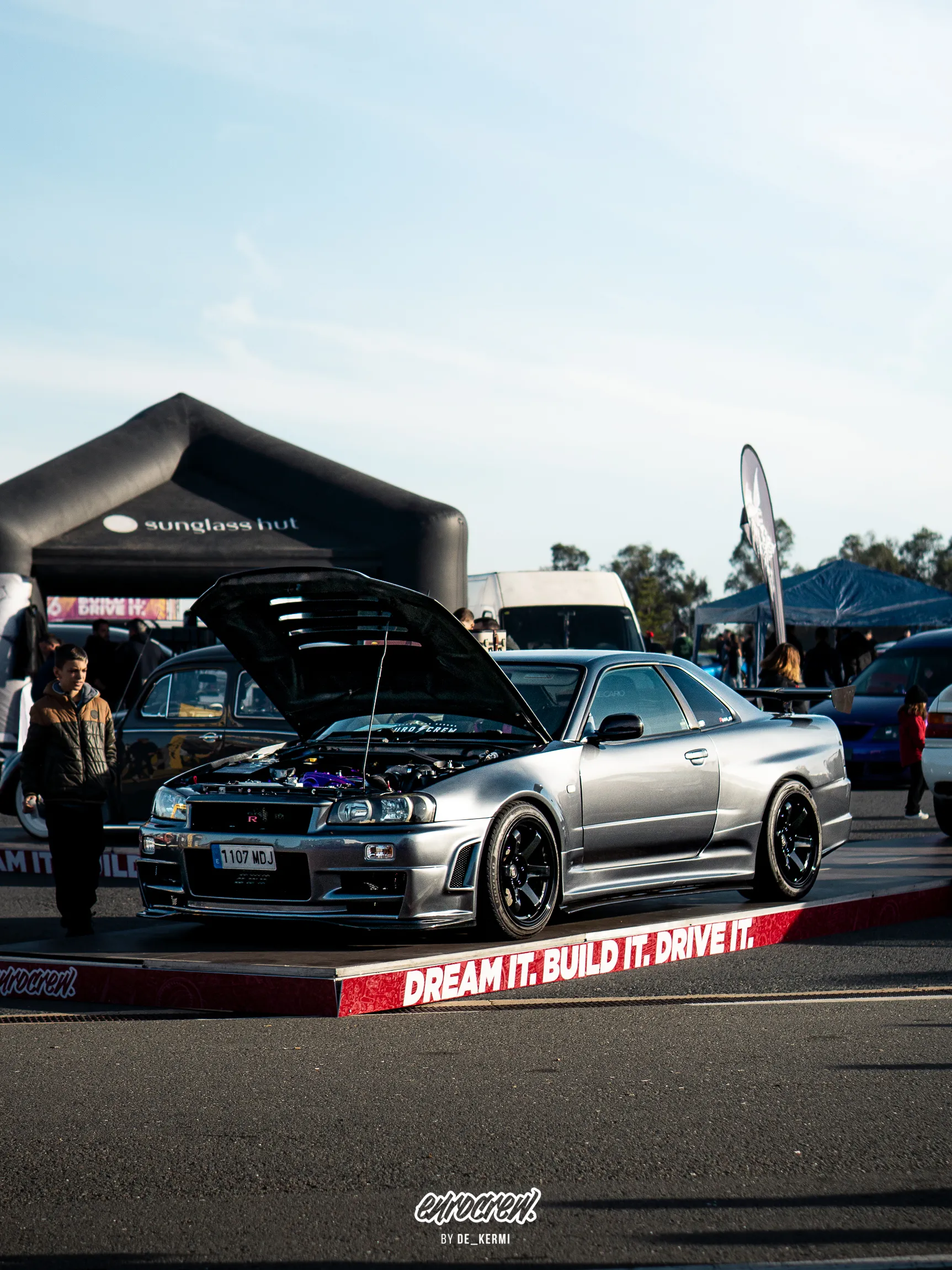 Paddock · 3