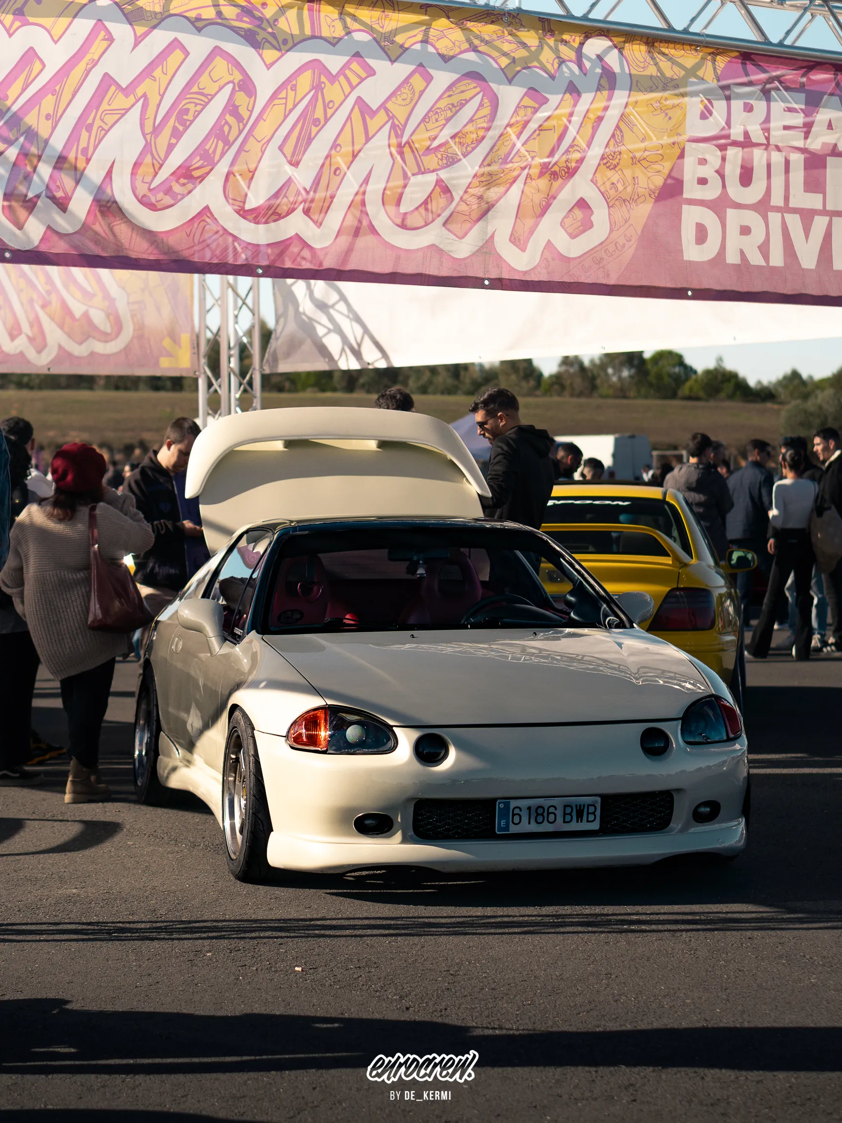 Paddock · 23