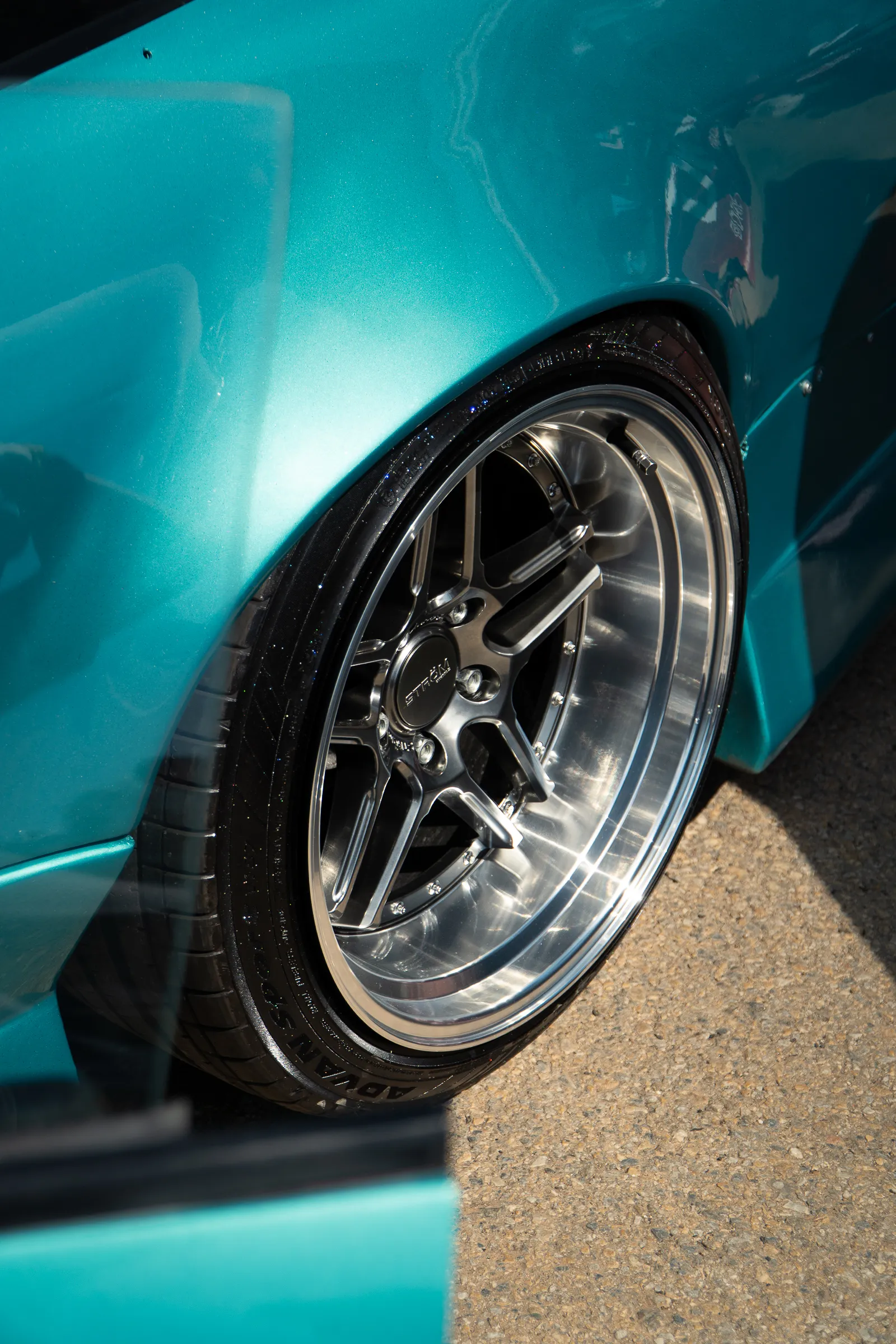 Paddock y pista · 17